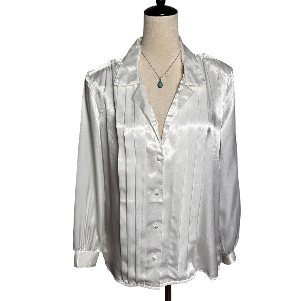 Vintage Laura Mae Ivory Satin Pintuck Chic Button Down Blouse Relaxed Medium
